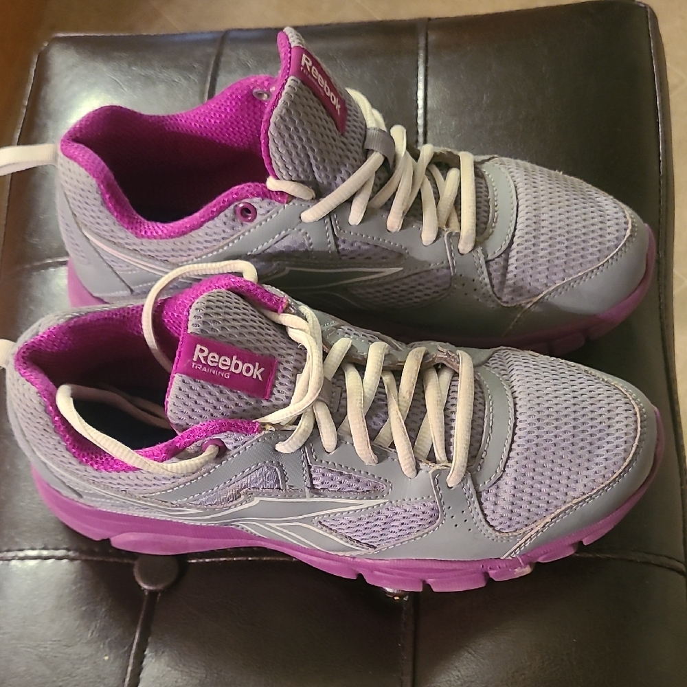 Reebok Women's Gray and Pink Athletic Shoes